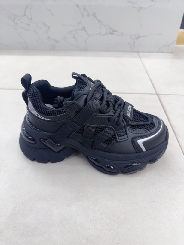 女鞋休闲鞋35.码