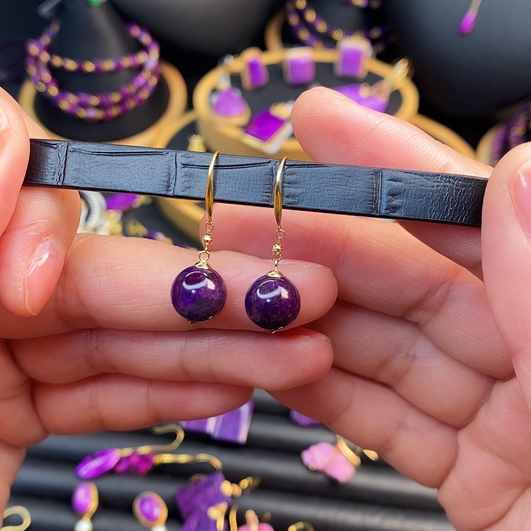 苏纪石（舒俱来）18K金镶嵌耳饰