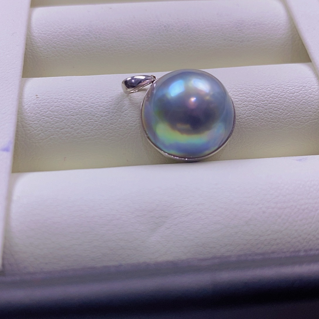 海水珍珠颈饰18K金镶嵌