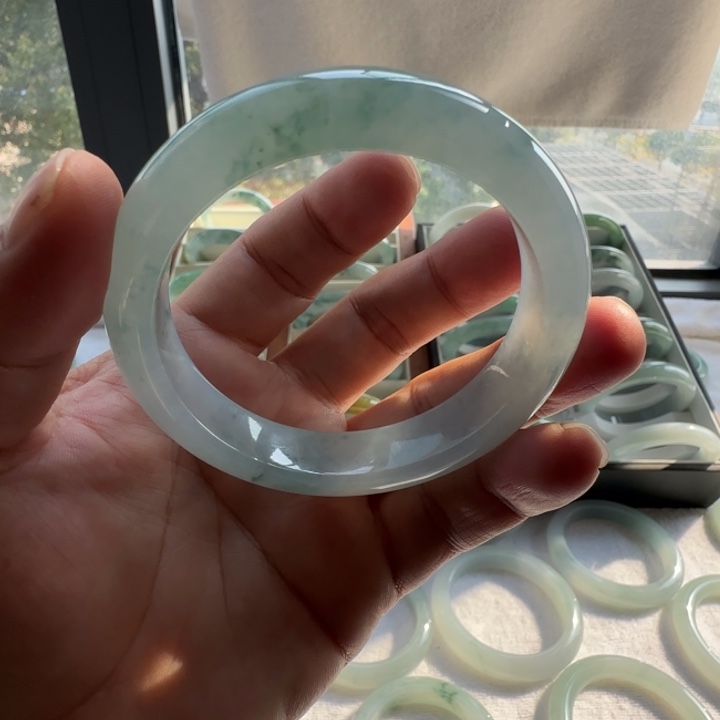 翡翠手镯未镶嵌*‍*