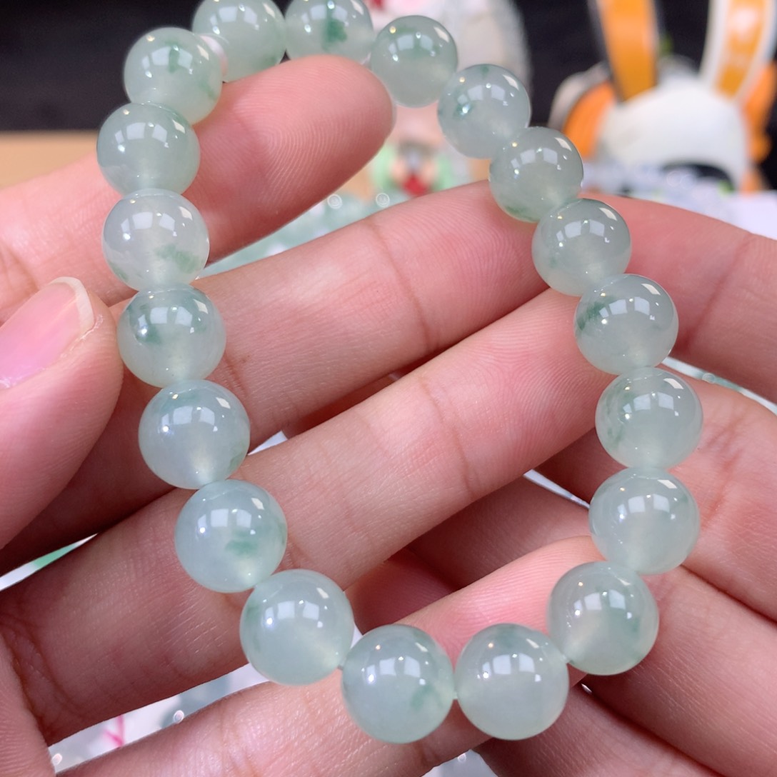 翡翠手链未镶嵌翡翠