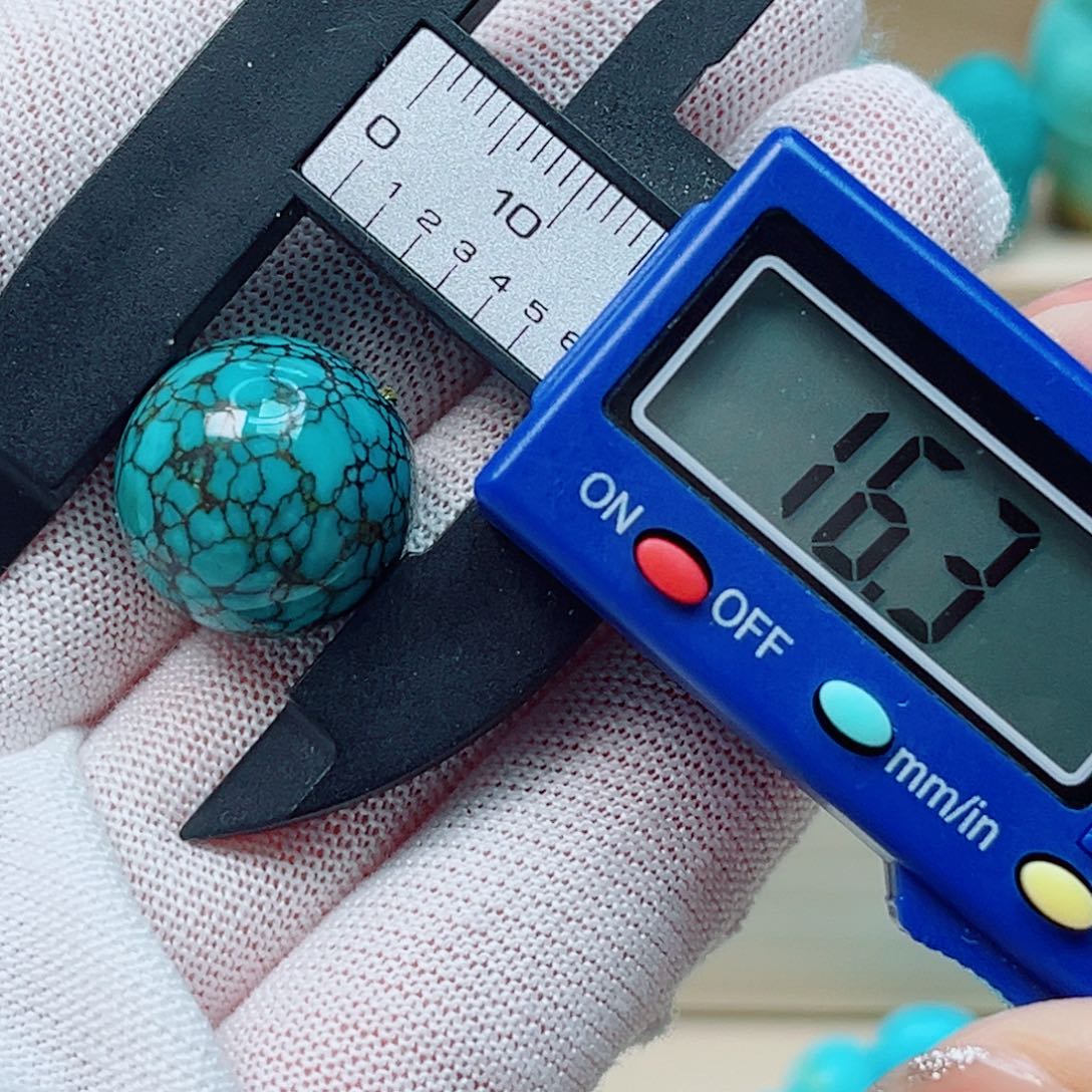 绿松石未镶嵌珠宝