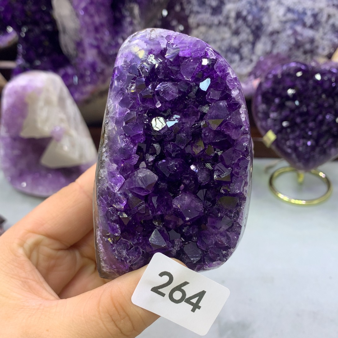 紫晶大型摆件（非配饰）未镶嵌