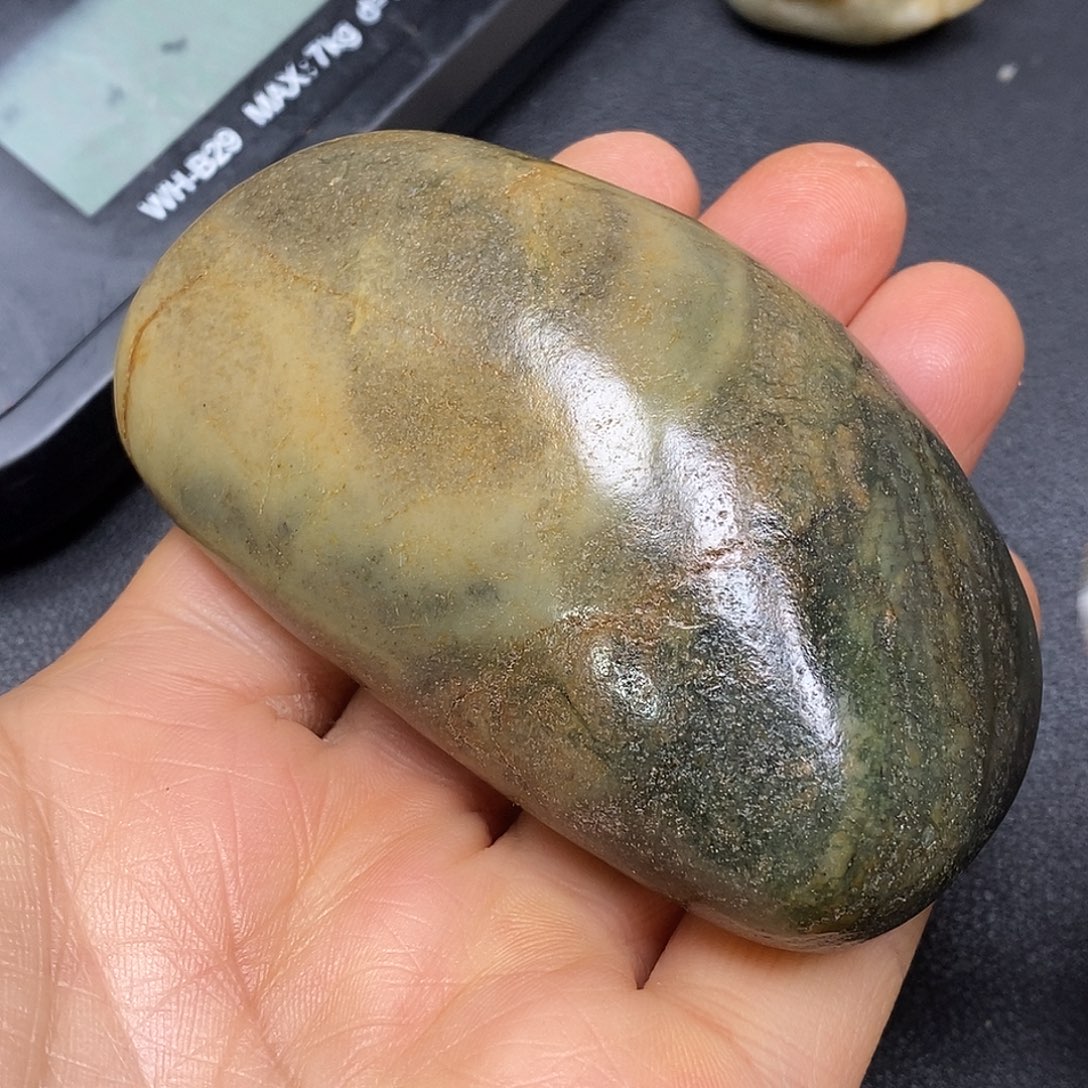 和田玉未镶嵌珠宝奇石