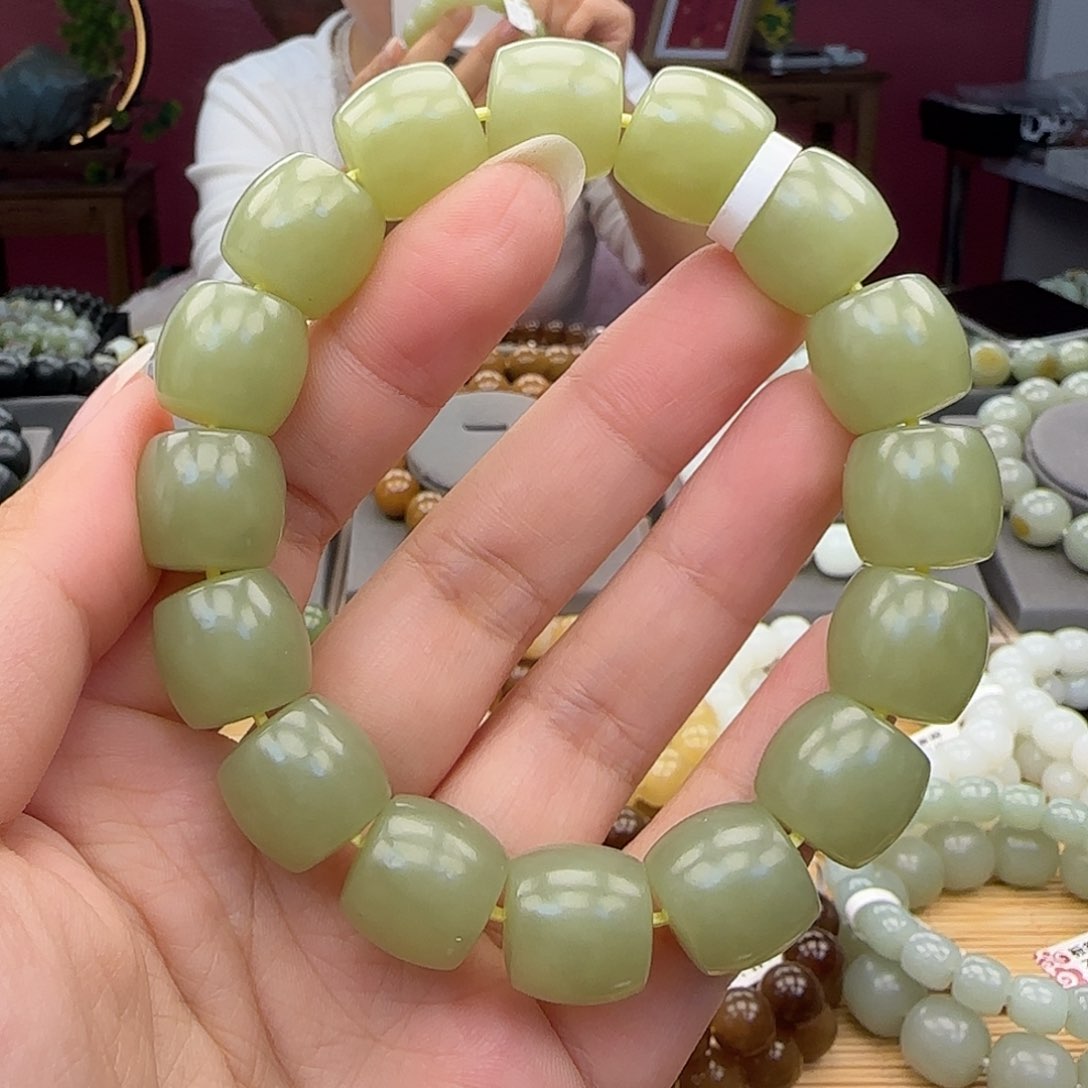 和田玉手链未镶嵌