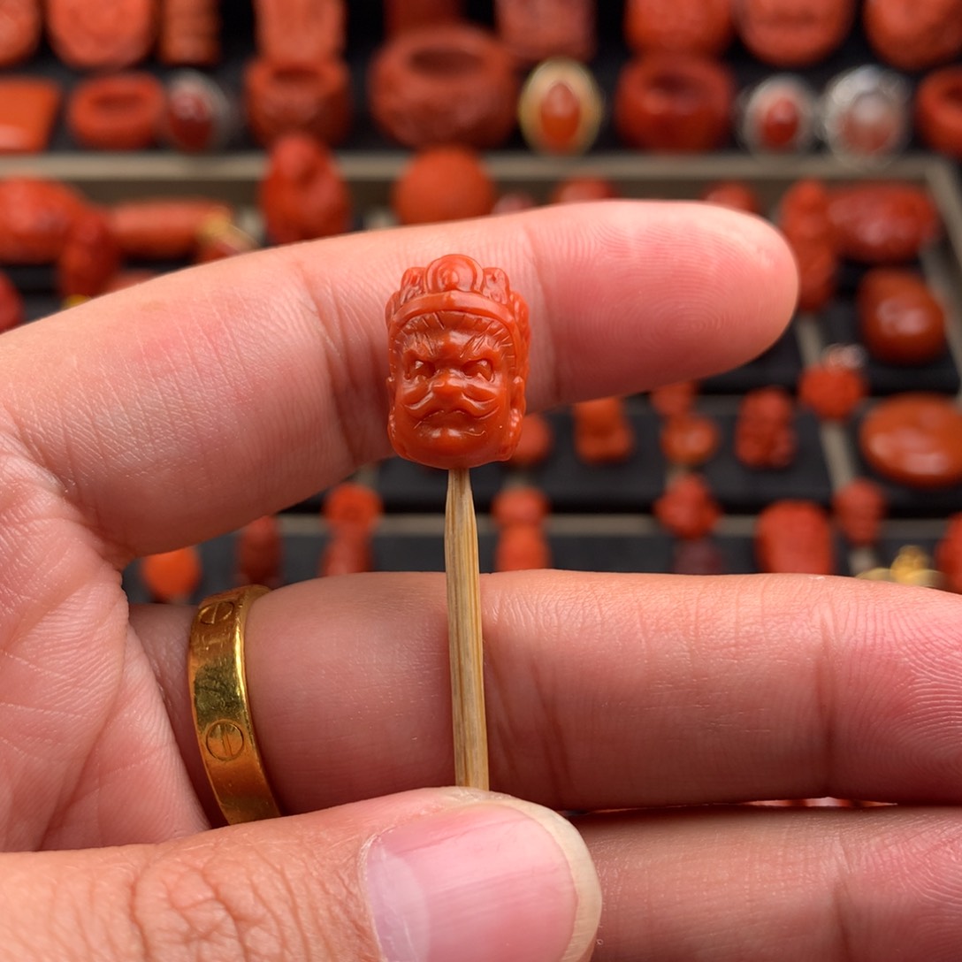 南红玛瑙黄财神11+未镶嵌@**座