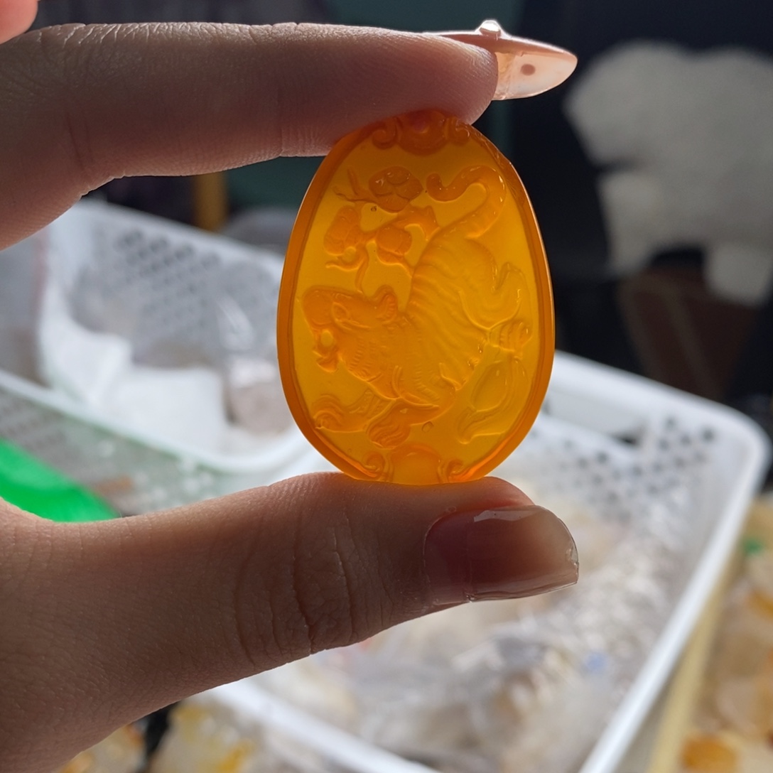 弢***）玛瑙/玉髓未镶嵌颈饰