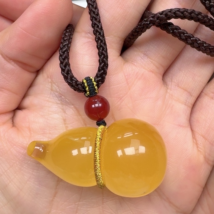 瘦****琥珀未镶嵌珠宝奇石吊坠