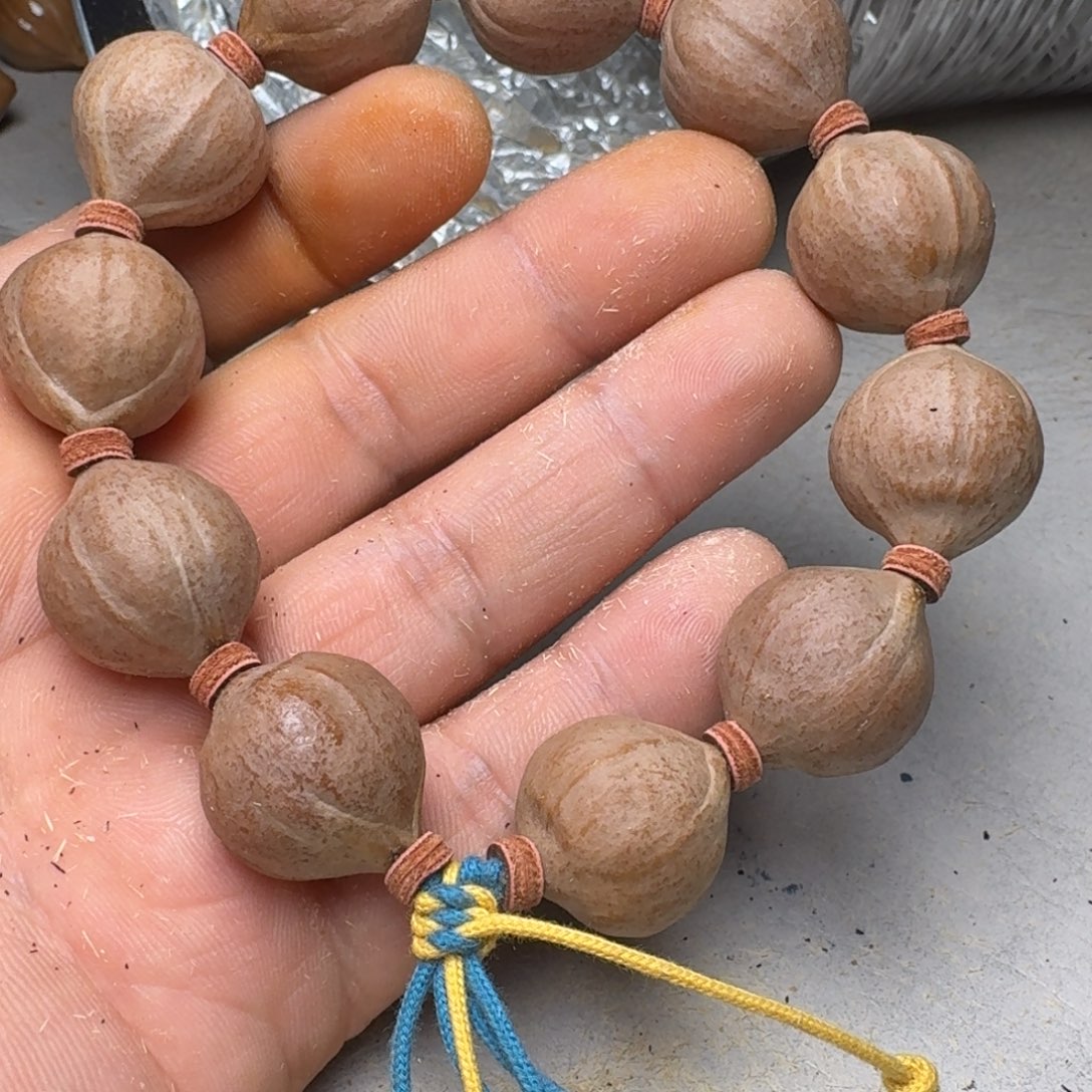 V***尺手串橄榄核橄榄核