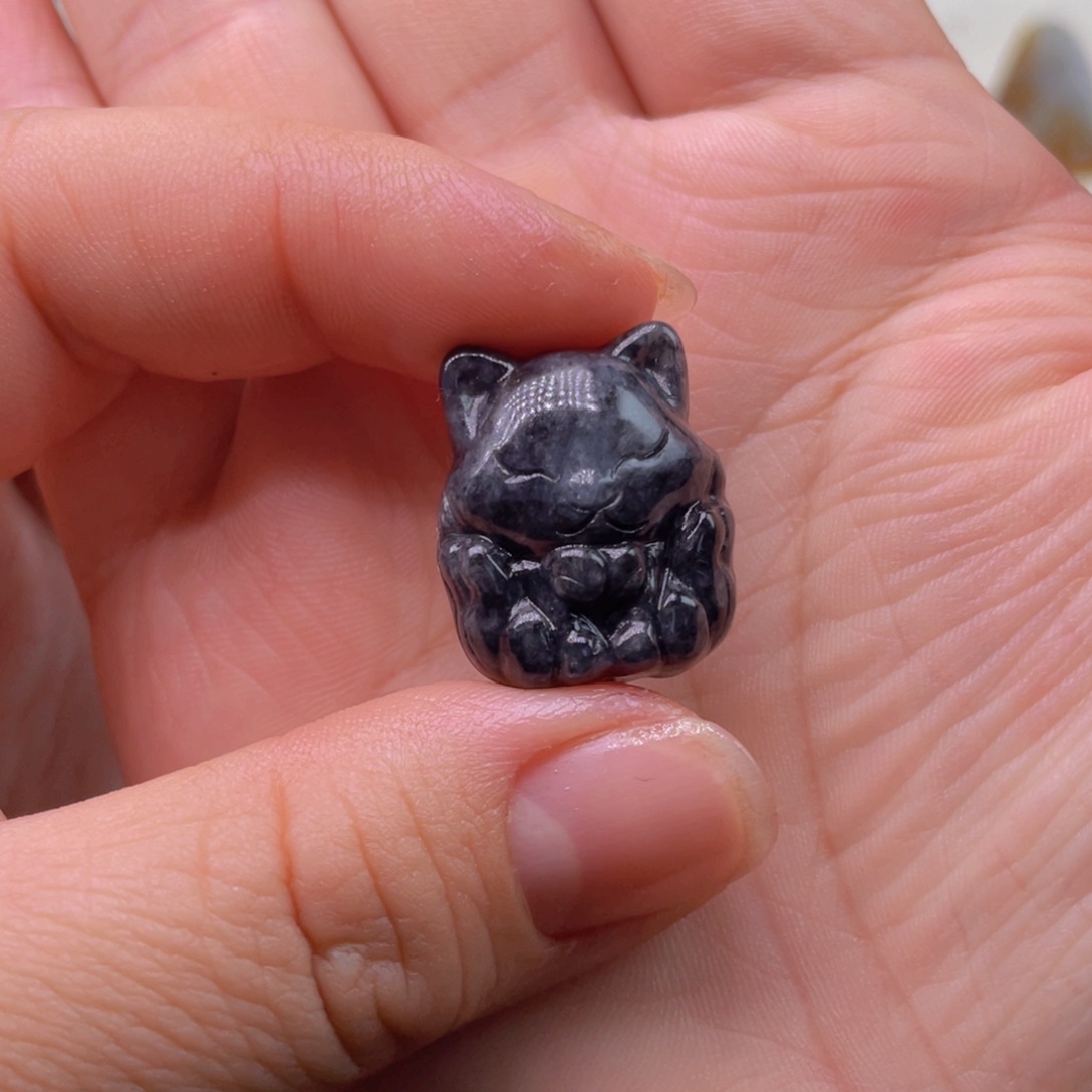 定制翡翠未镶嵌九尾