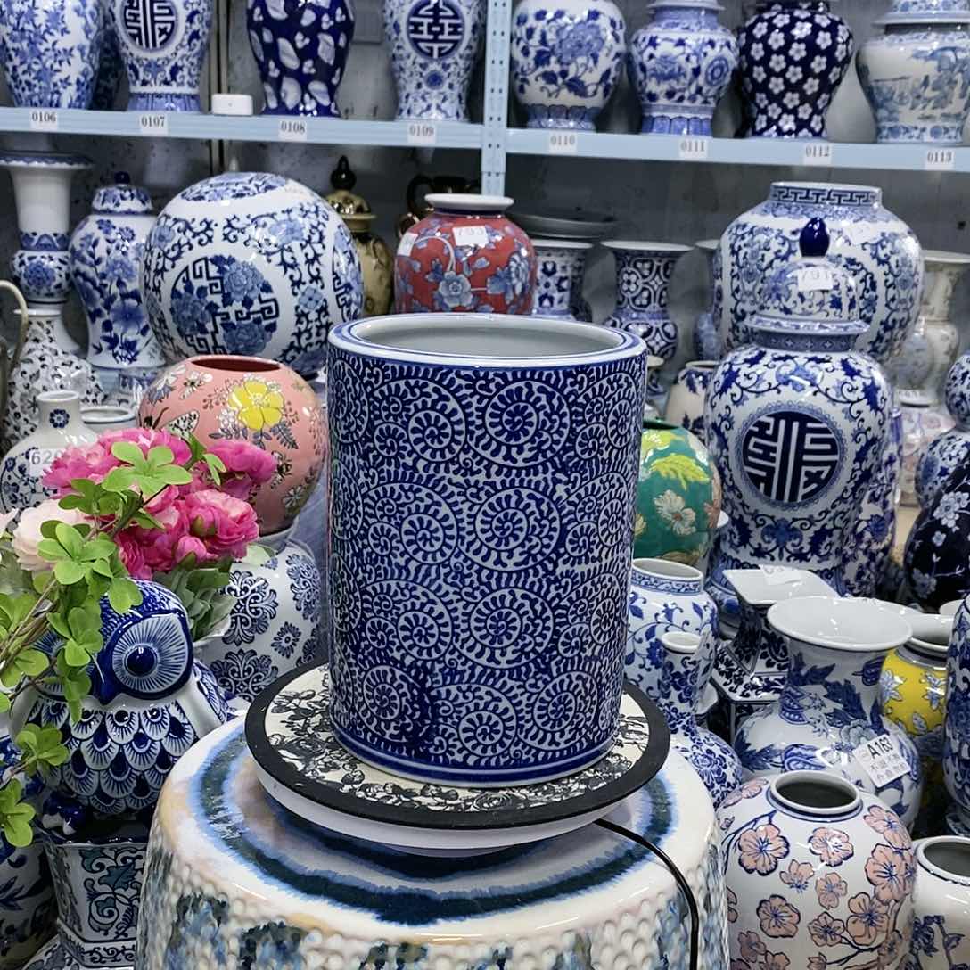 【闪购商品】摆件直筒瓶瓷器摆件………………………………