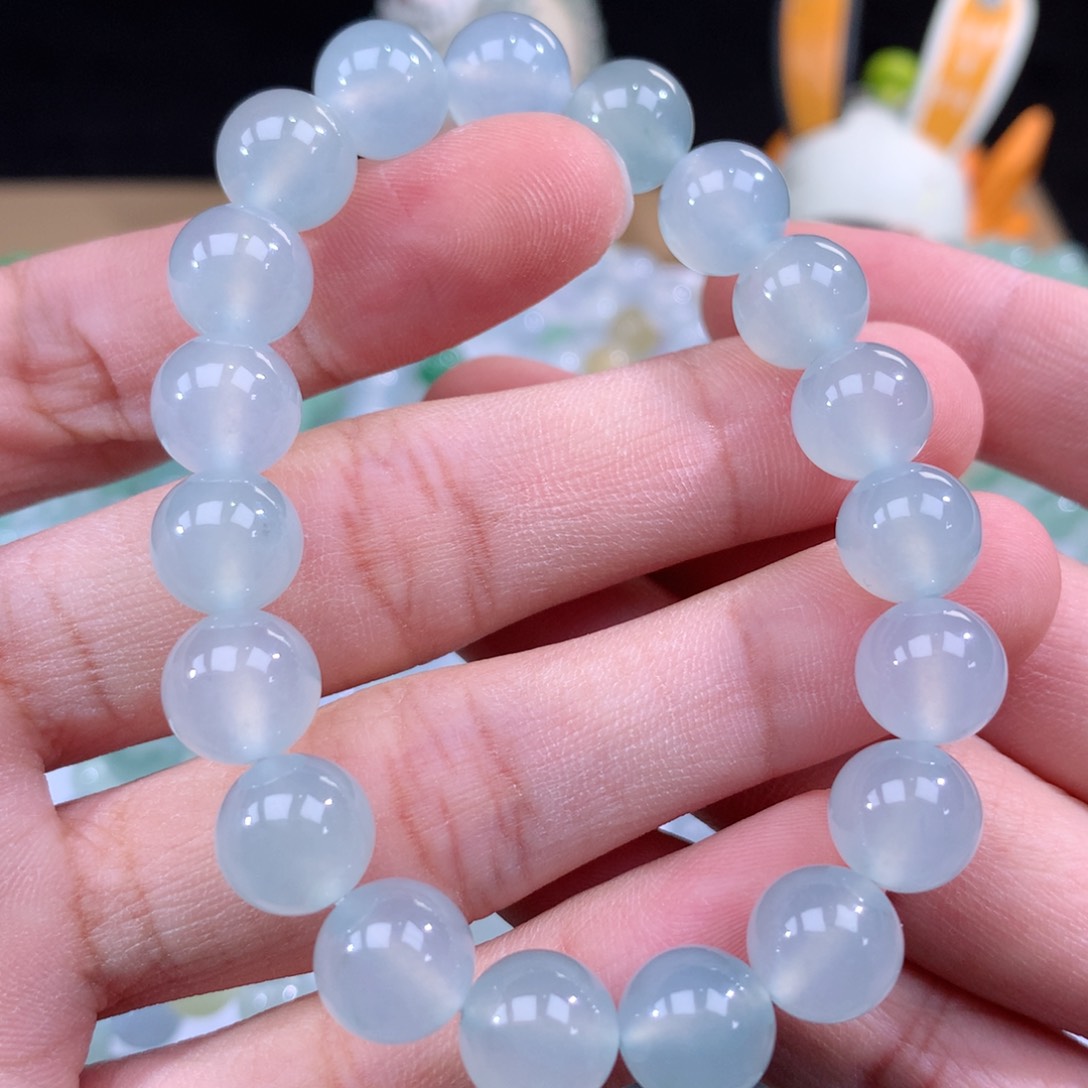 翡翠手链未镶嵌翡翠