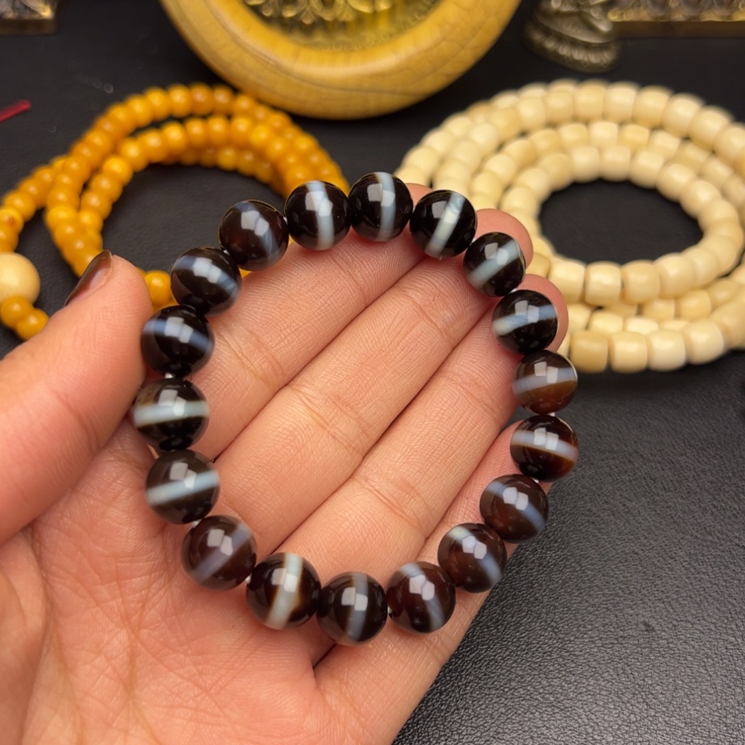 K***伤泥塑藏式风格小配饰