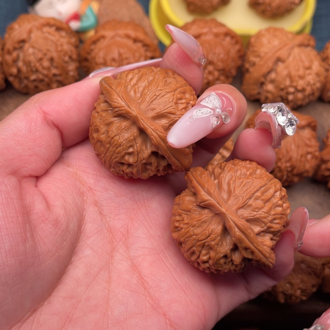 登***啦文玩核桃把件全品宫灯40