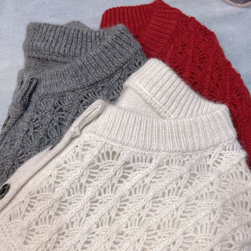 （撤柜商品段色断码）（蜜熊绒）高货  女士钩花毛衣