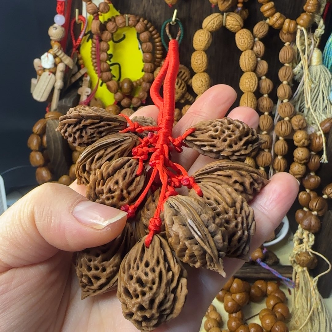 灸***气手串桃核桃核挂件