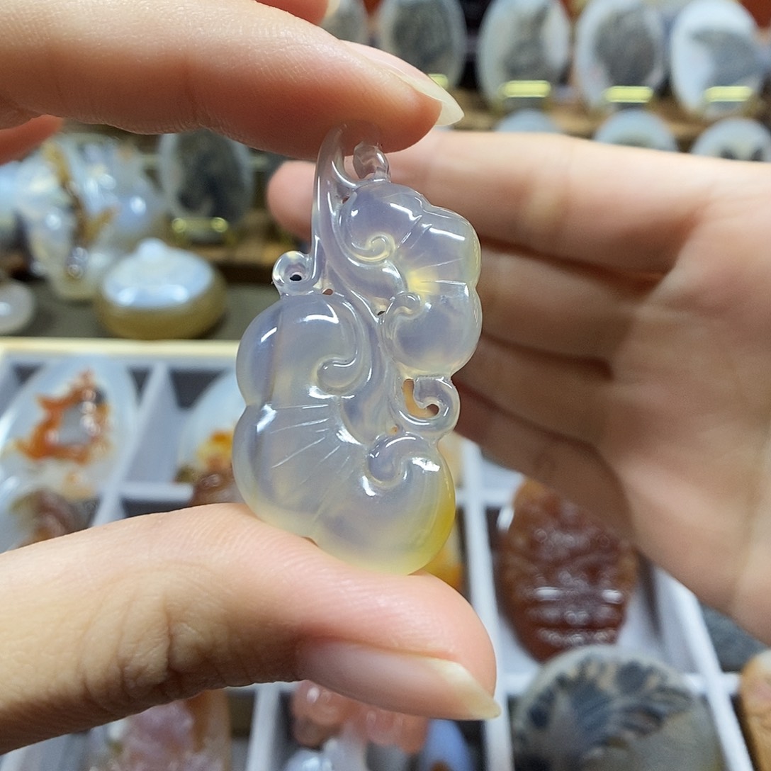 玛瑙/玉髓颈饰未镶嵌