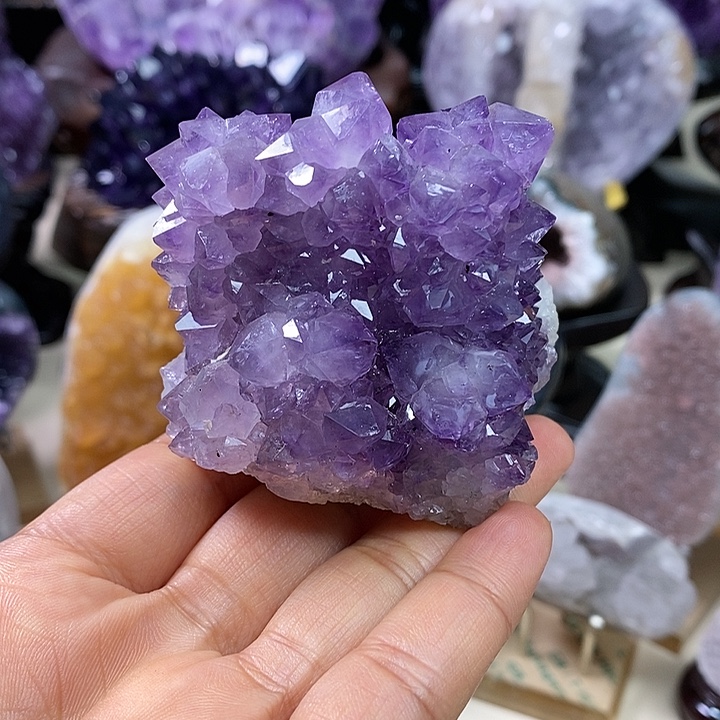 用***0紫晶未镶嵌大型摆件（非配饰）