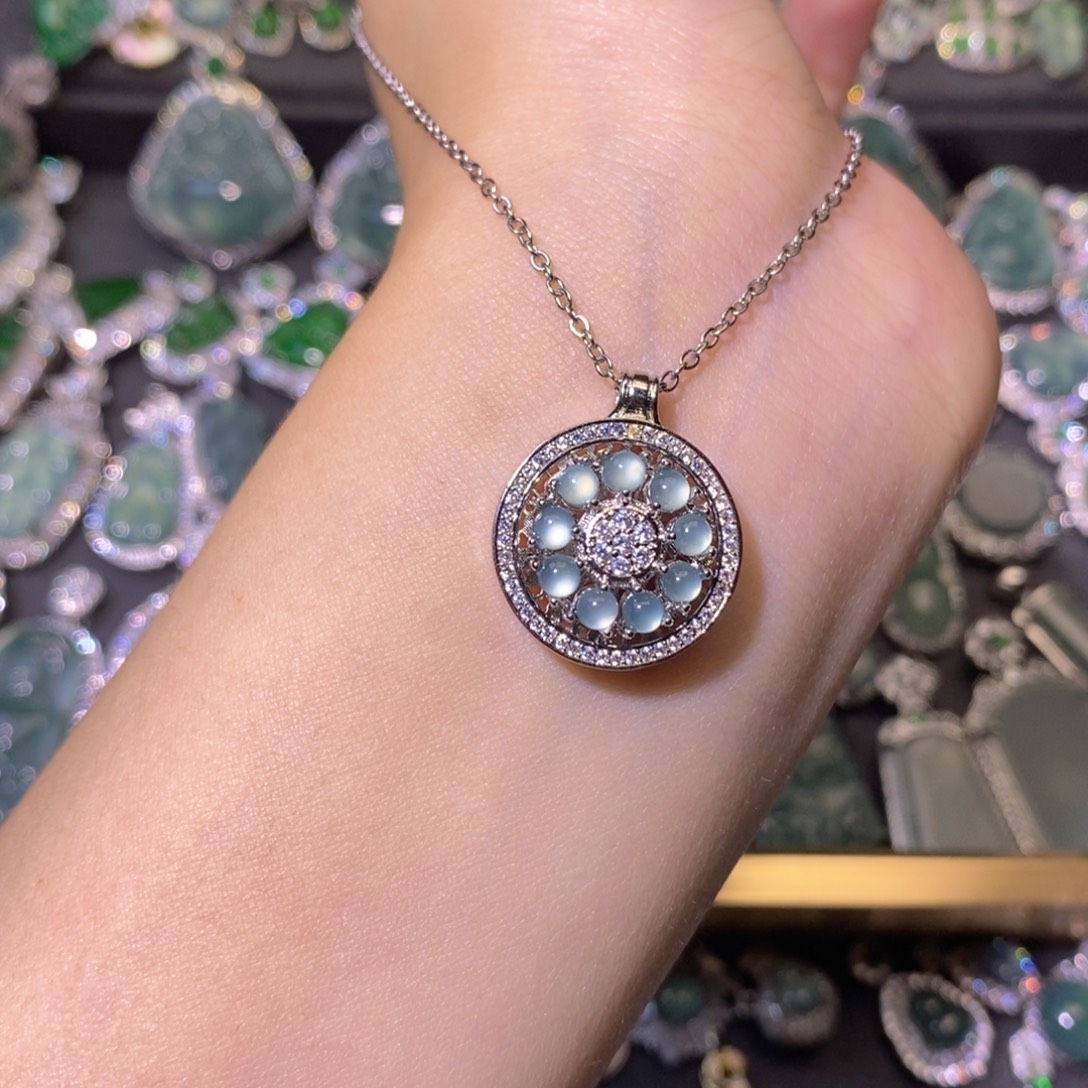 翡翠未镶嵌颈饰天然