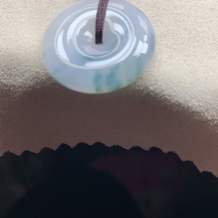 翡翠颈饰未镶嵌吊坠