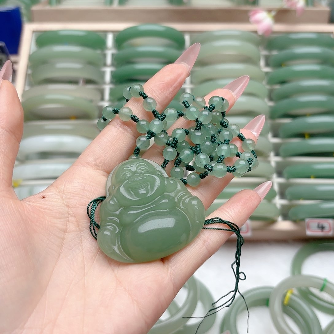 石英质玉手镯未镶嵌?****