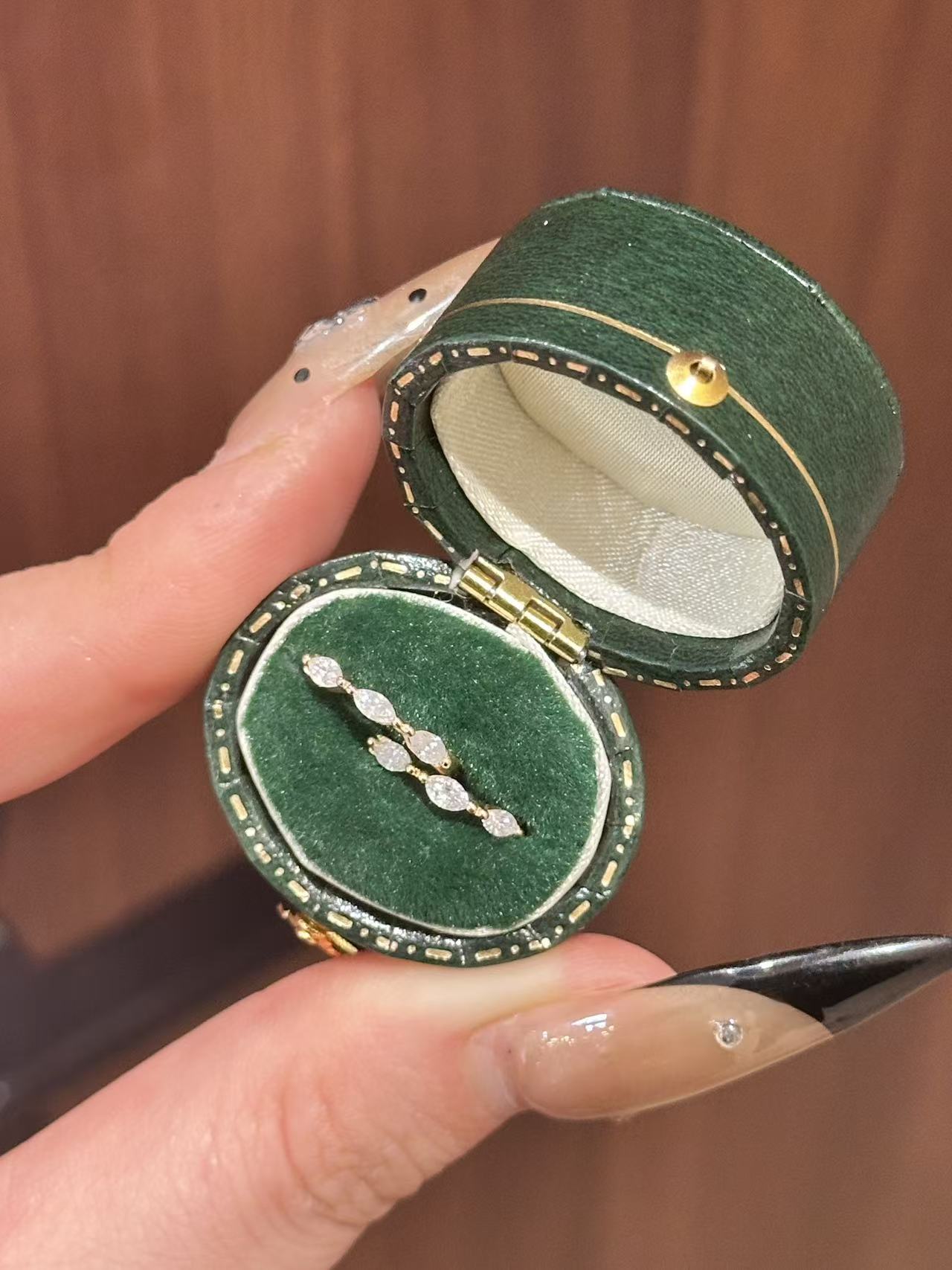 【六言精选6号】1992ZSES豆蔻耳包k黄钻石轻奢