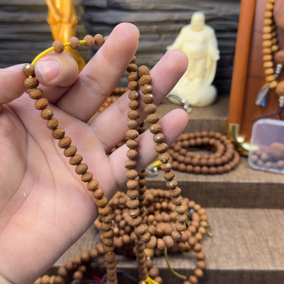 吊坠凤眼菩提铜钉镶嵌