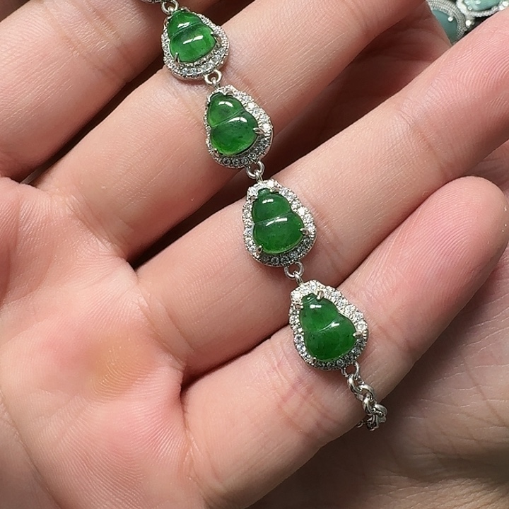 翡翠未镶嵌颈饰天然Ａ货翡翠放漏