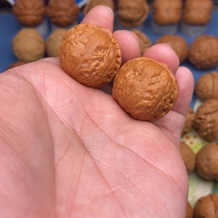 文玩核桃把件方墩