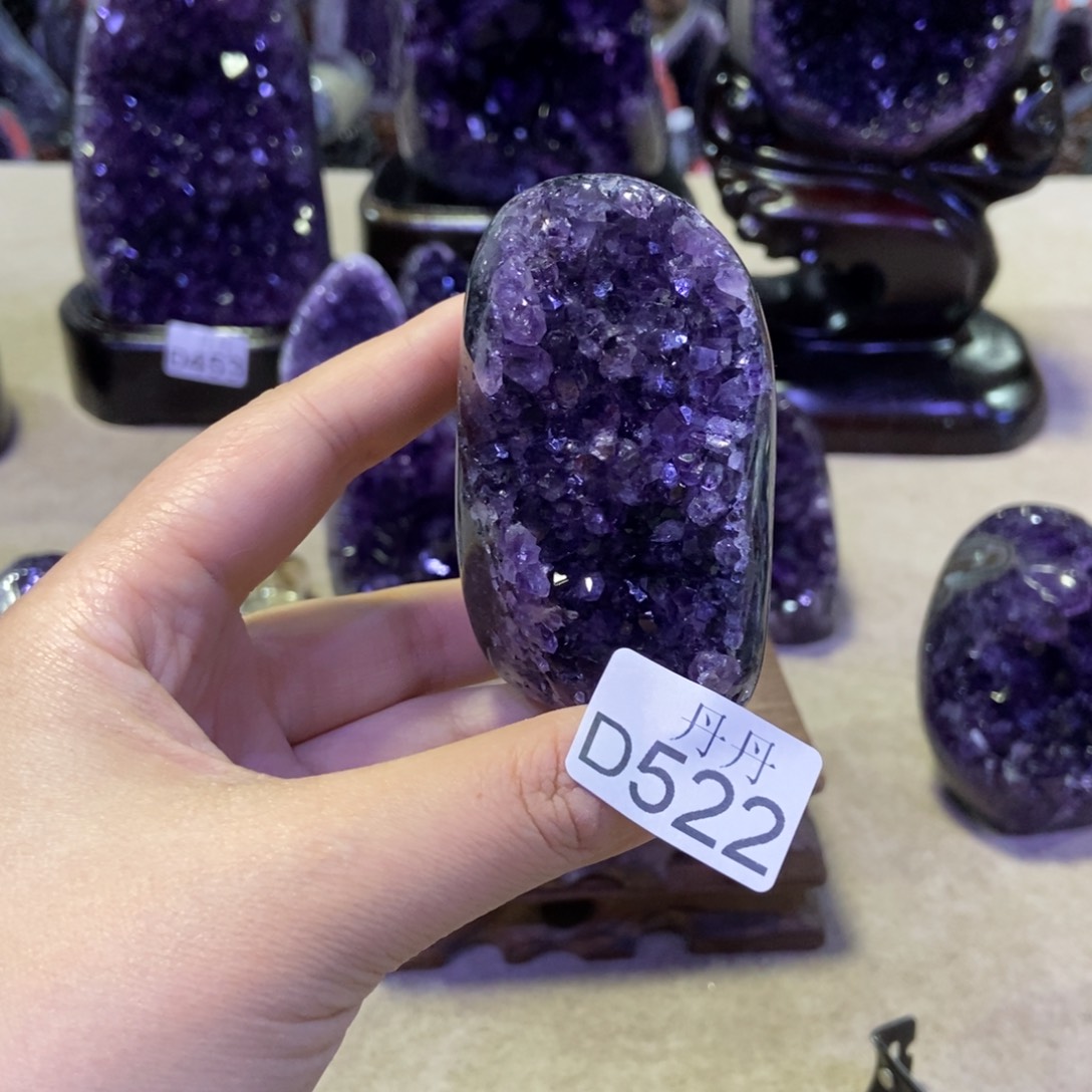 未镶嵌水晶大型摆件（非配饰）