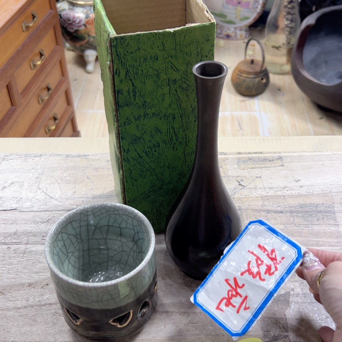 瓷片陶瓷和铝材料在一起