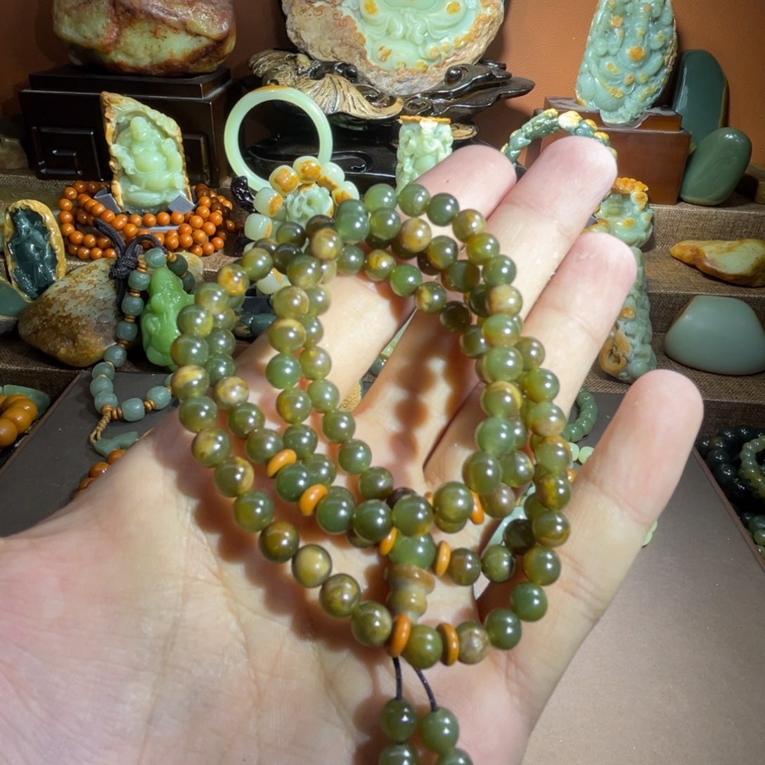 透闪石质玉108 卡6未镶嵌