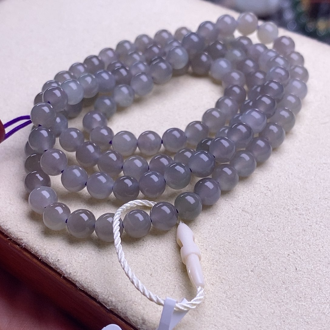 和田玉清货价老矿料冰烟紫珠链6m未镶嵌