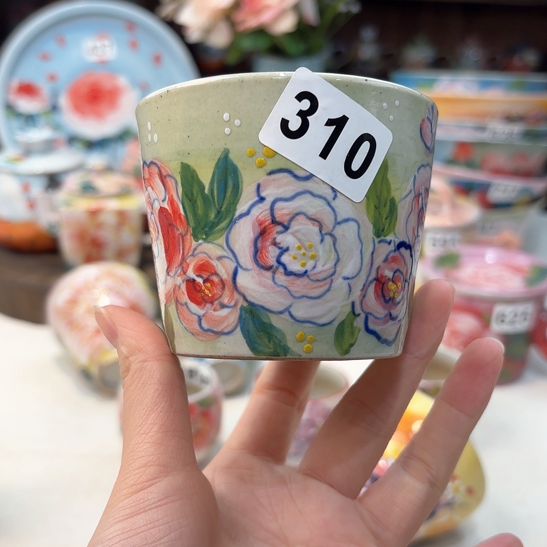 瓷片兔兔好可爱呀打