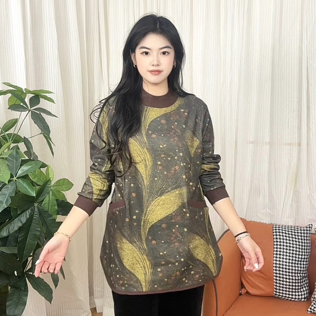 秋冬加绒加厚时尚百搭宽松大码妈妈装洋气保暖长袖打底衫