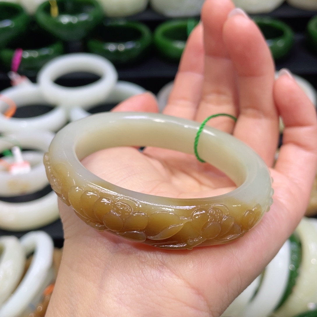未镶嵌手镯和田玉49