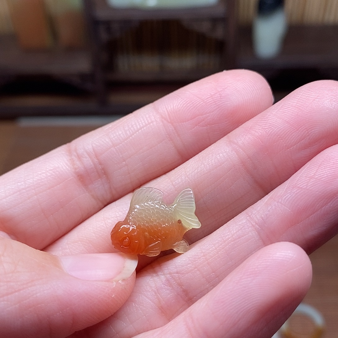 燃***皇蛇纹石玉未镶嵌挂件