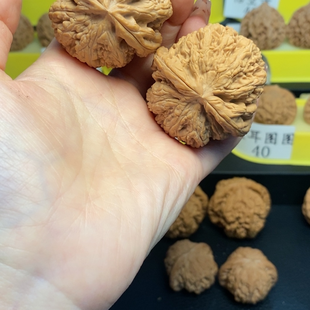 文玩核桃把件6*.粗筋