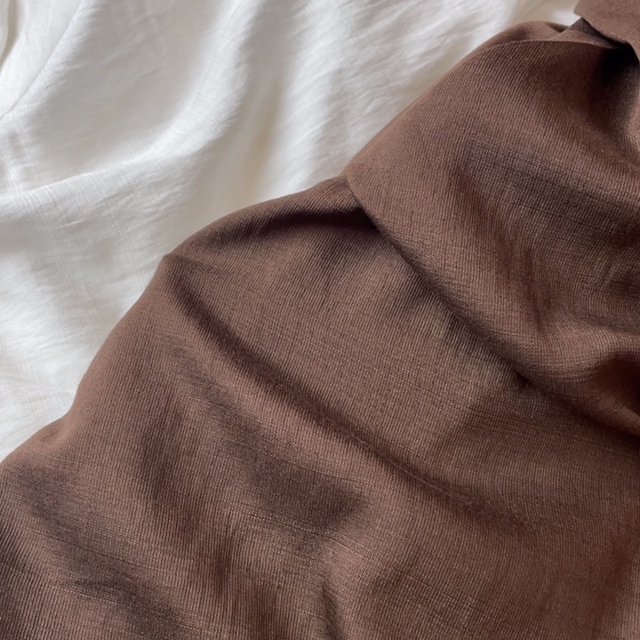 深咖色棉麻2米。      