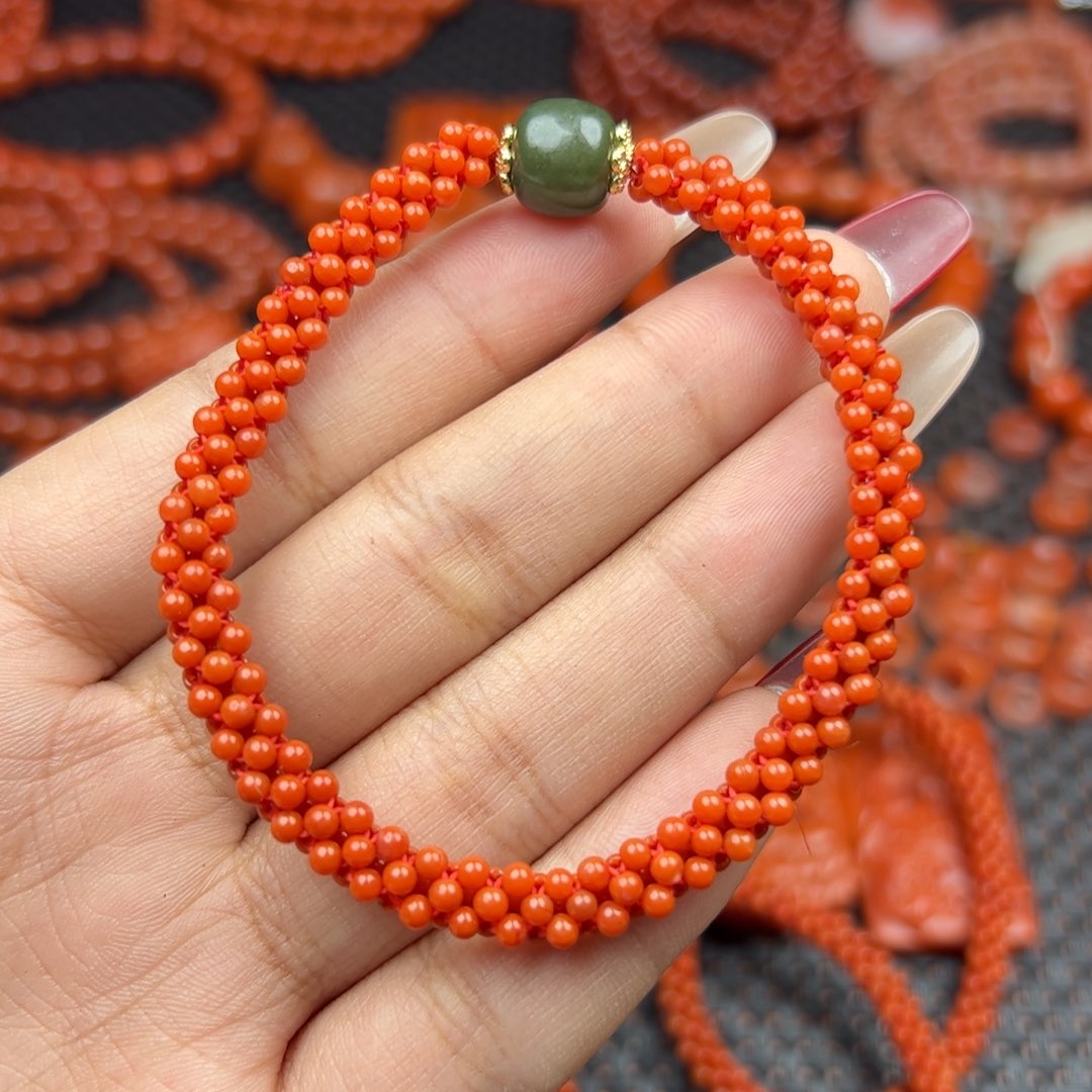 南红玛瑙吊坠未镶嵌