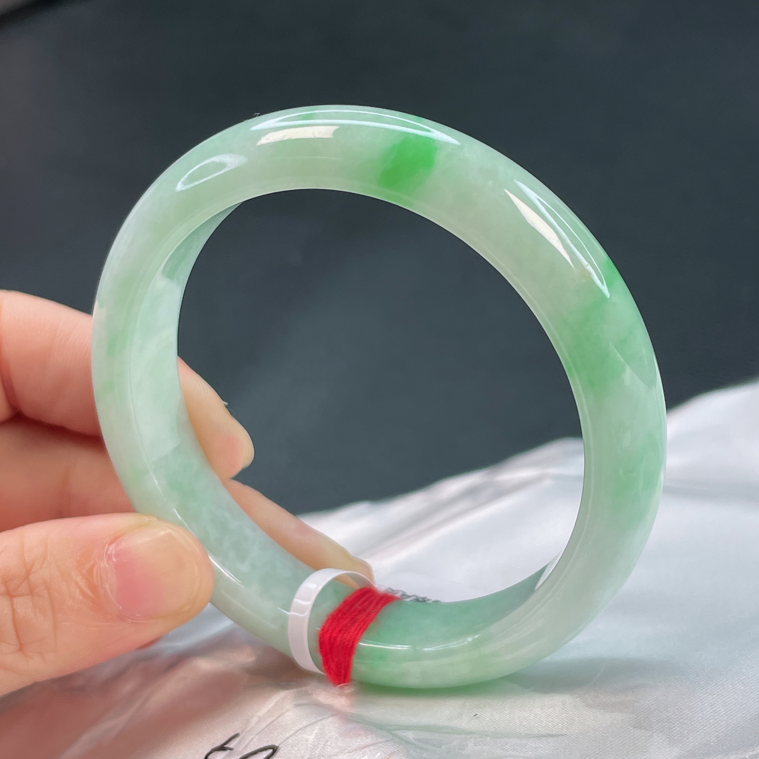 0456缅甸天然A货翡翠58圈水润绿底飘阳绿手镯时尚百搭女款精美