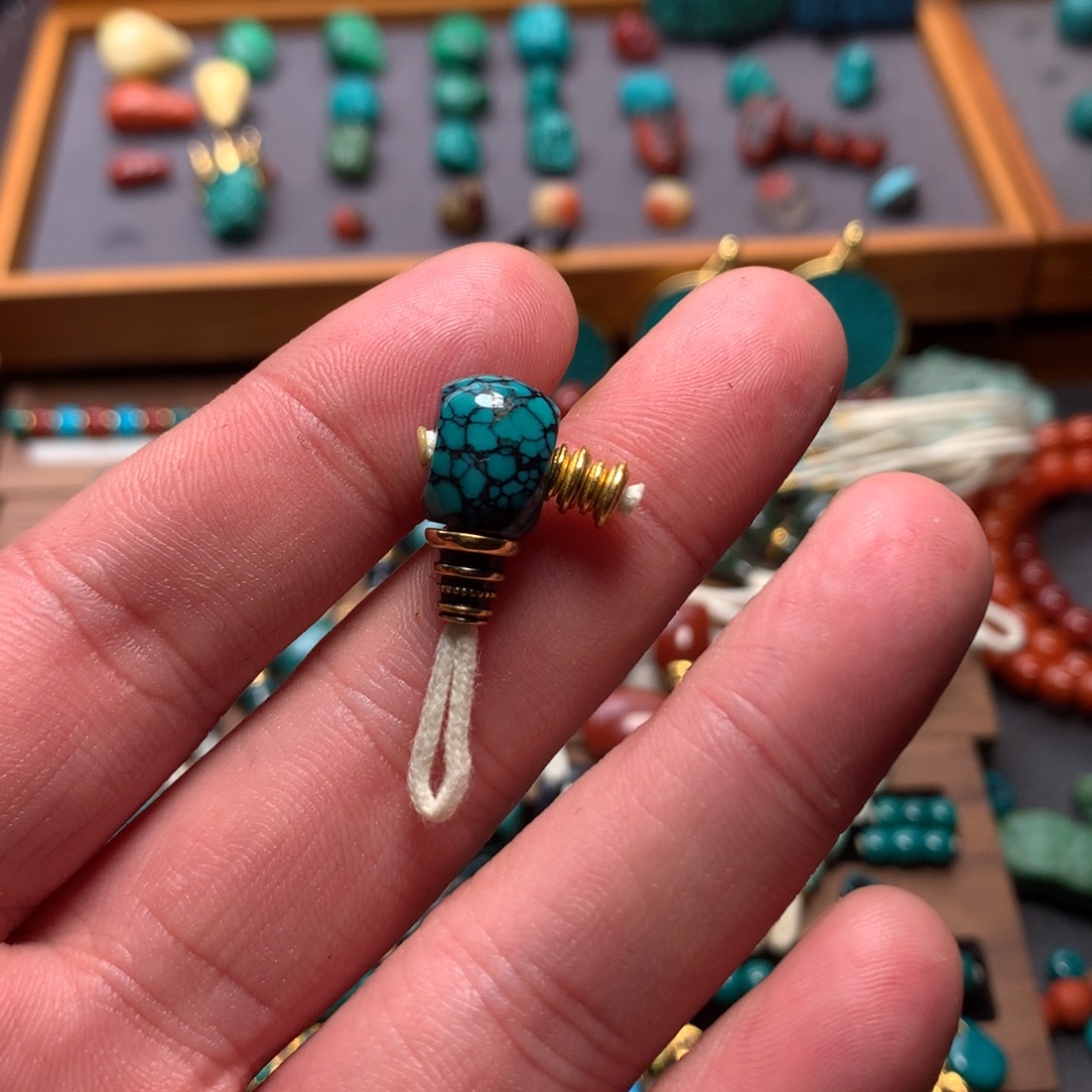 再***你绿松石未镶嵌三通