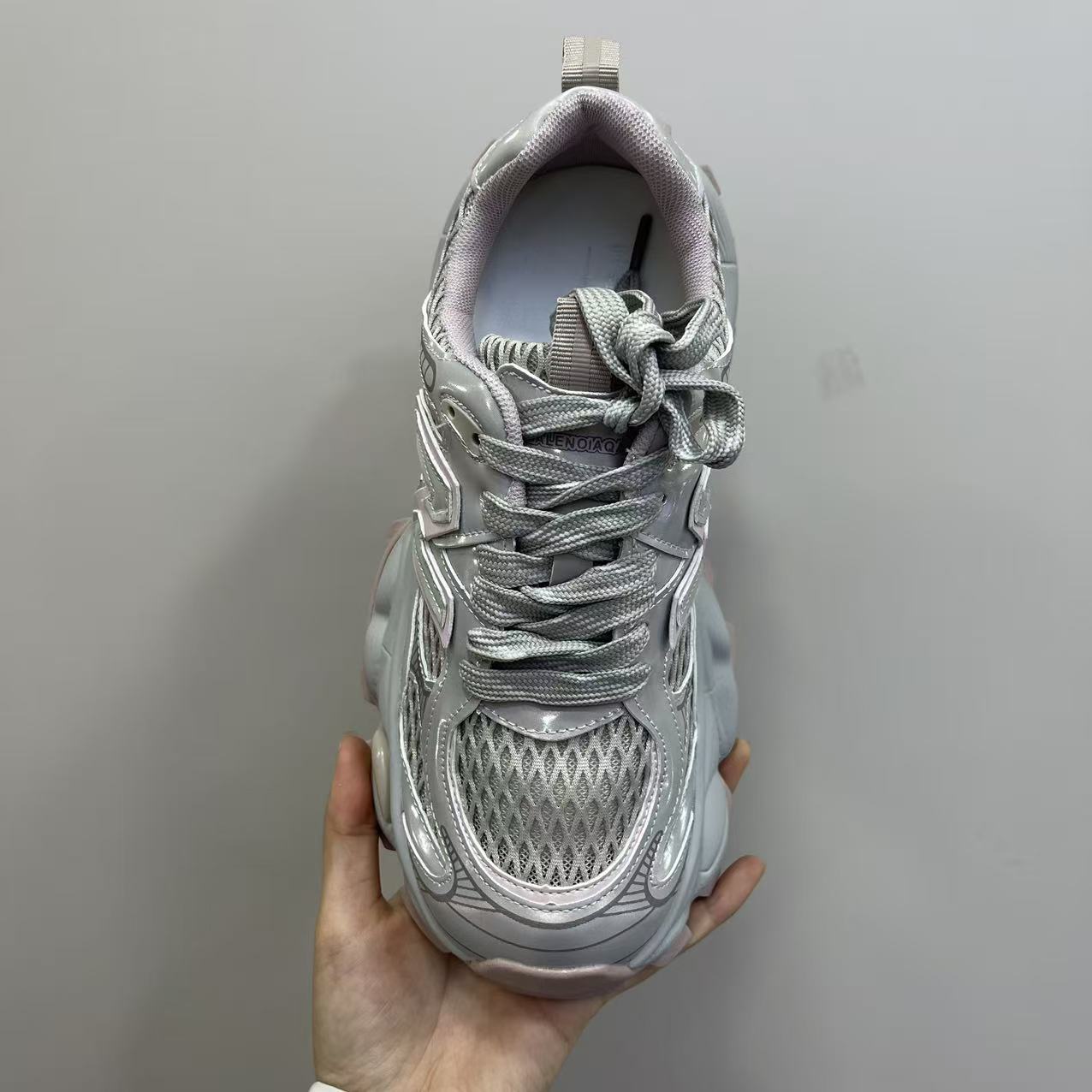 格姐家~秋款女士时尚街头老爹休闲鞋8830（鞋跟4厘米左右）