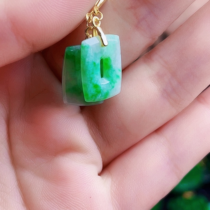 翡翠银S925镶嵌颈饰多样性