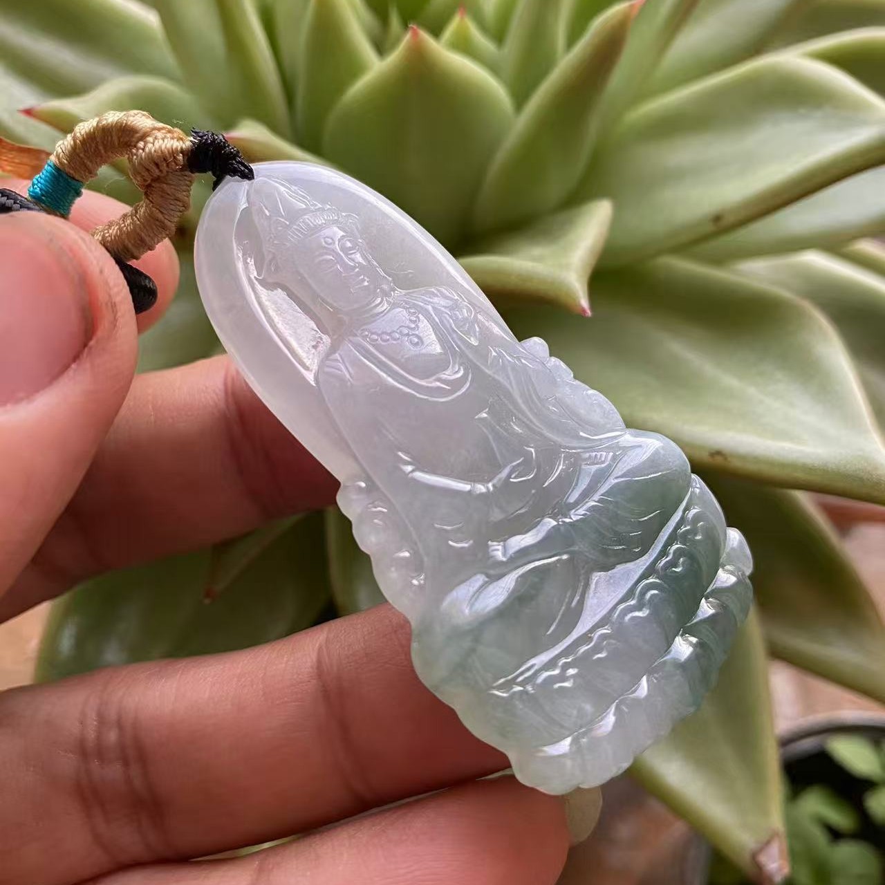 冰胶飘花素衣观音菩萨吊坠天然缅甸翡翠A货高端大气上档次灵动