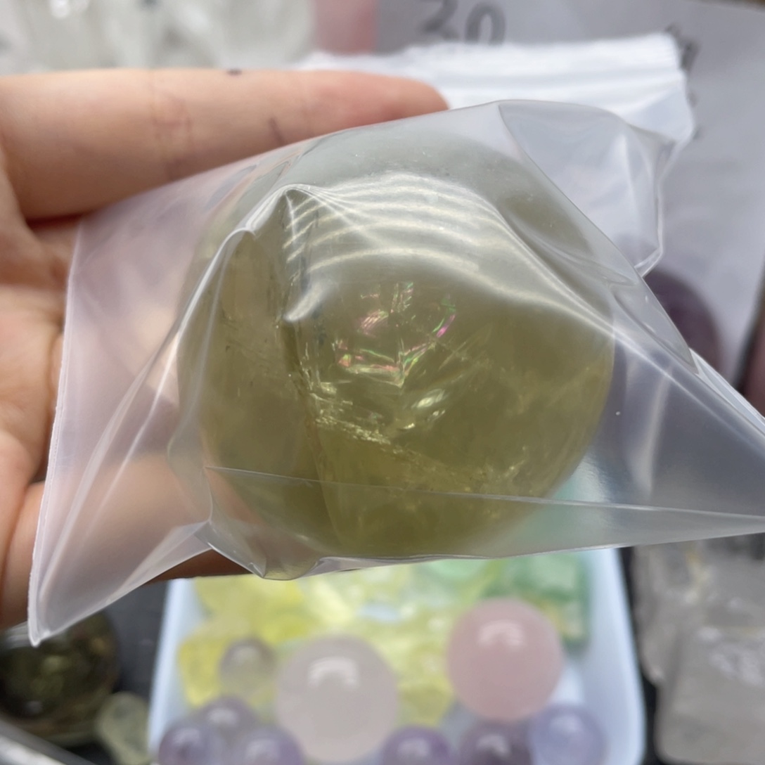 31未镶嵌水晶用****8黄水晶球