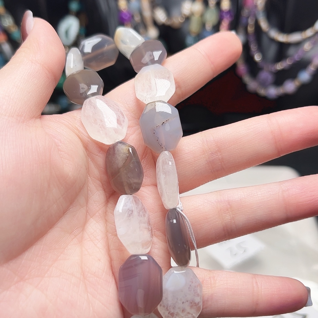 玛瑙/玉髓未镶嵌珠宝半成品k595莫兰迪色系随形玛瑙15*20