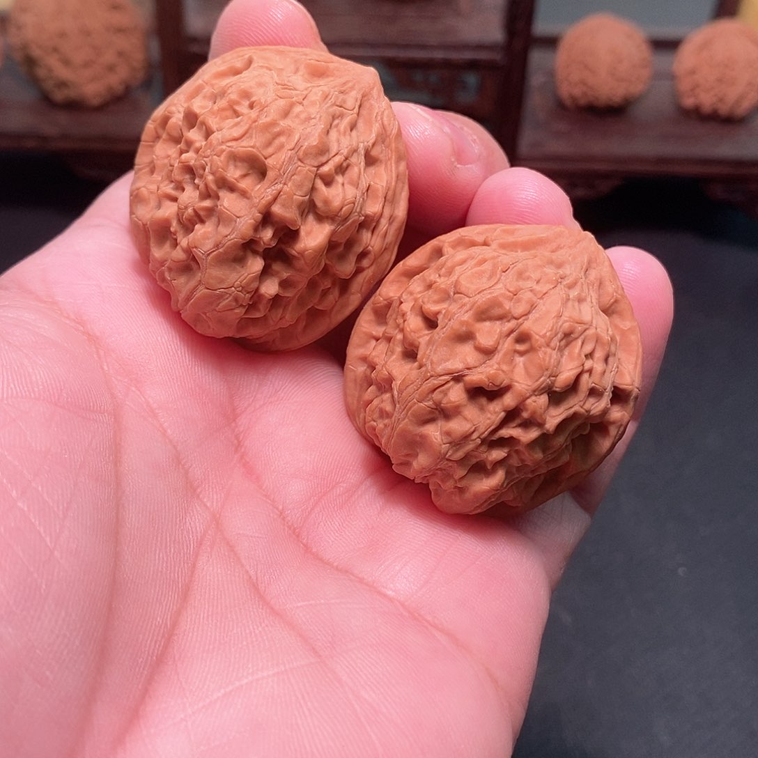 吊坠文玩核桃心***?39尺，粗筋石头