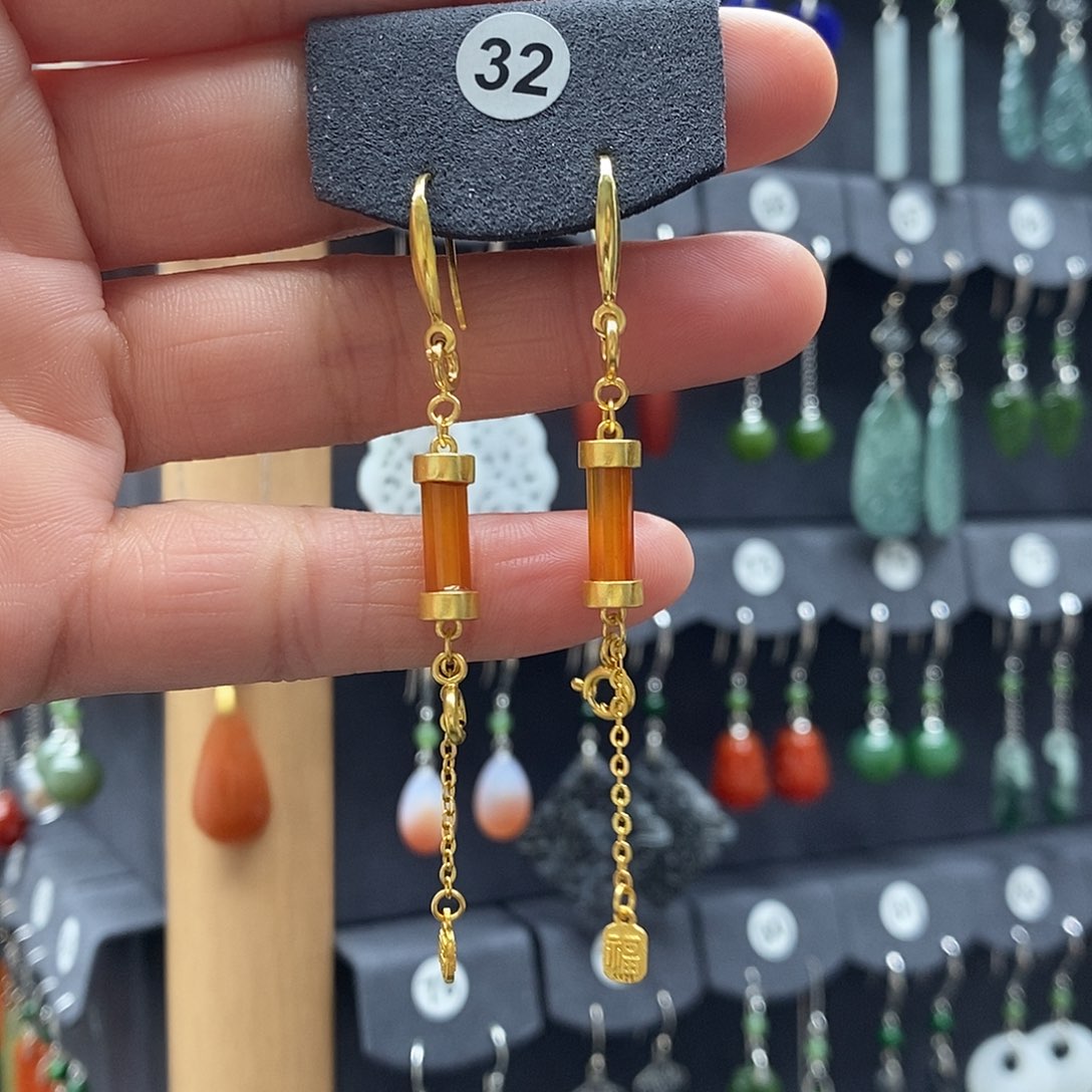 赵***玲南红玛瑙银S925镶嵌耳饰