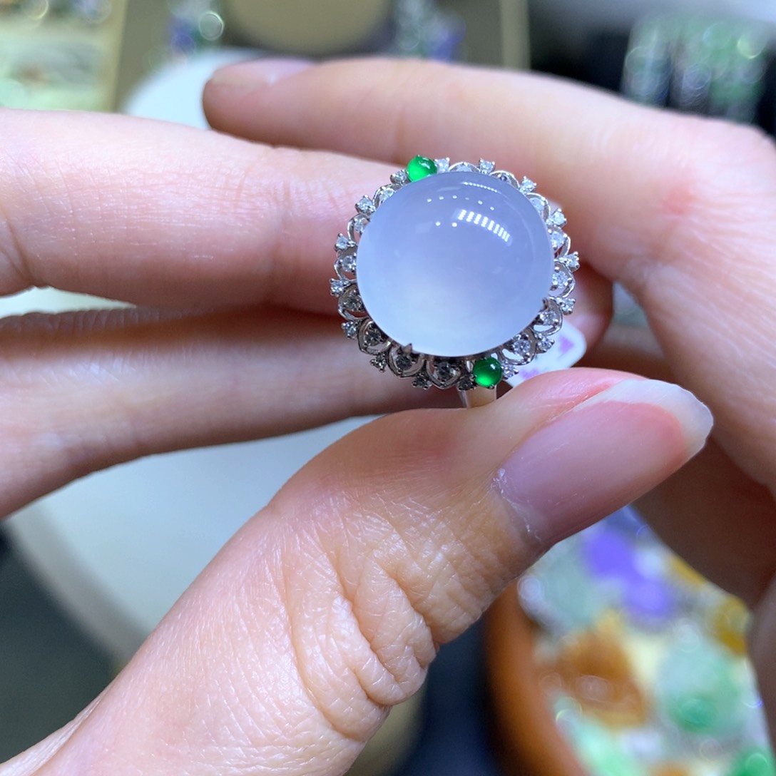 【闪购商品】翡翠颈饰18K金镶嵌翡翠吊坠项链